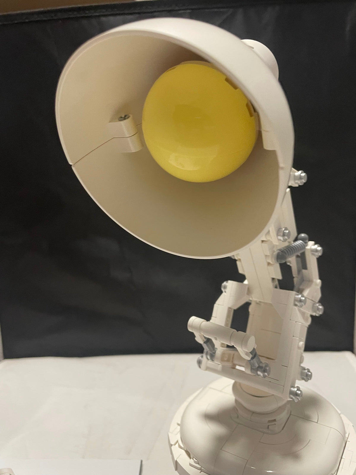 Used LEGO Disney Pixar Luxo Jr. 21357, photo 6