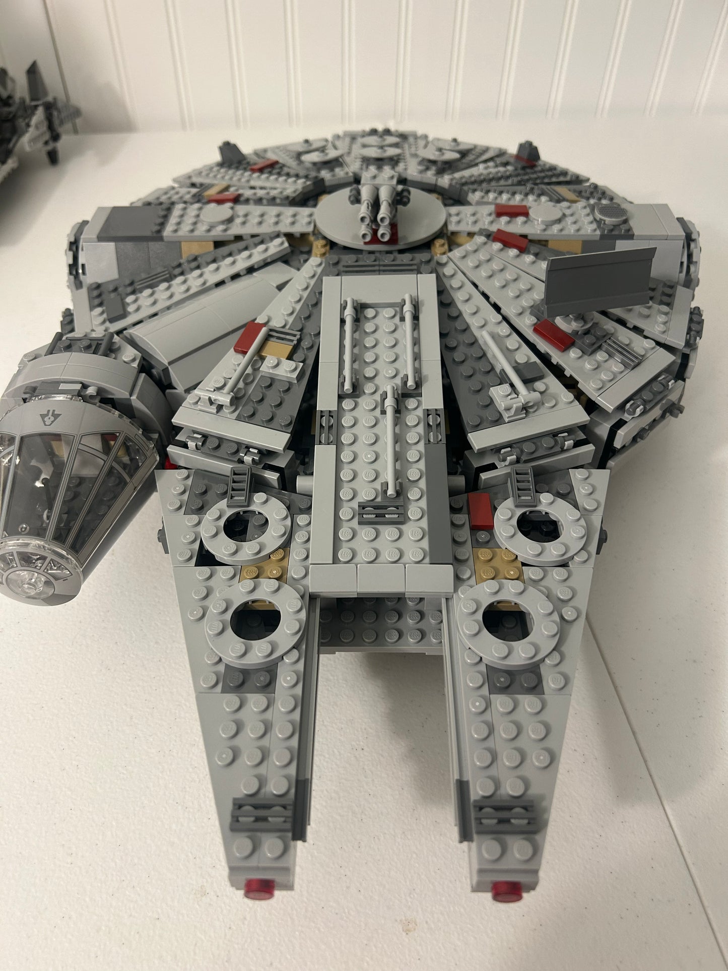 Millenium Falcon-Force Awakens 75105