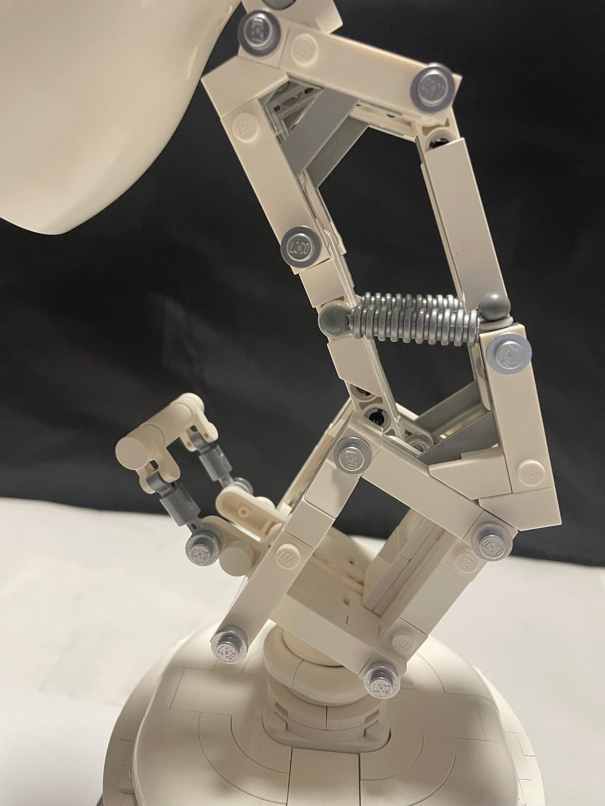 Used LEGO Disney Pixar Luxo Jr. 21357, photo 5