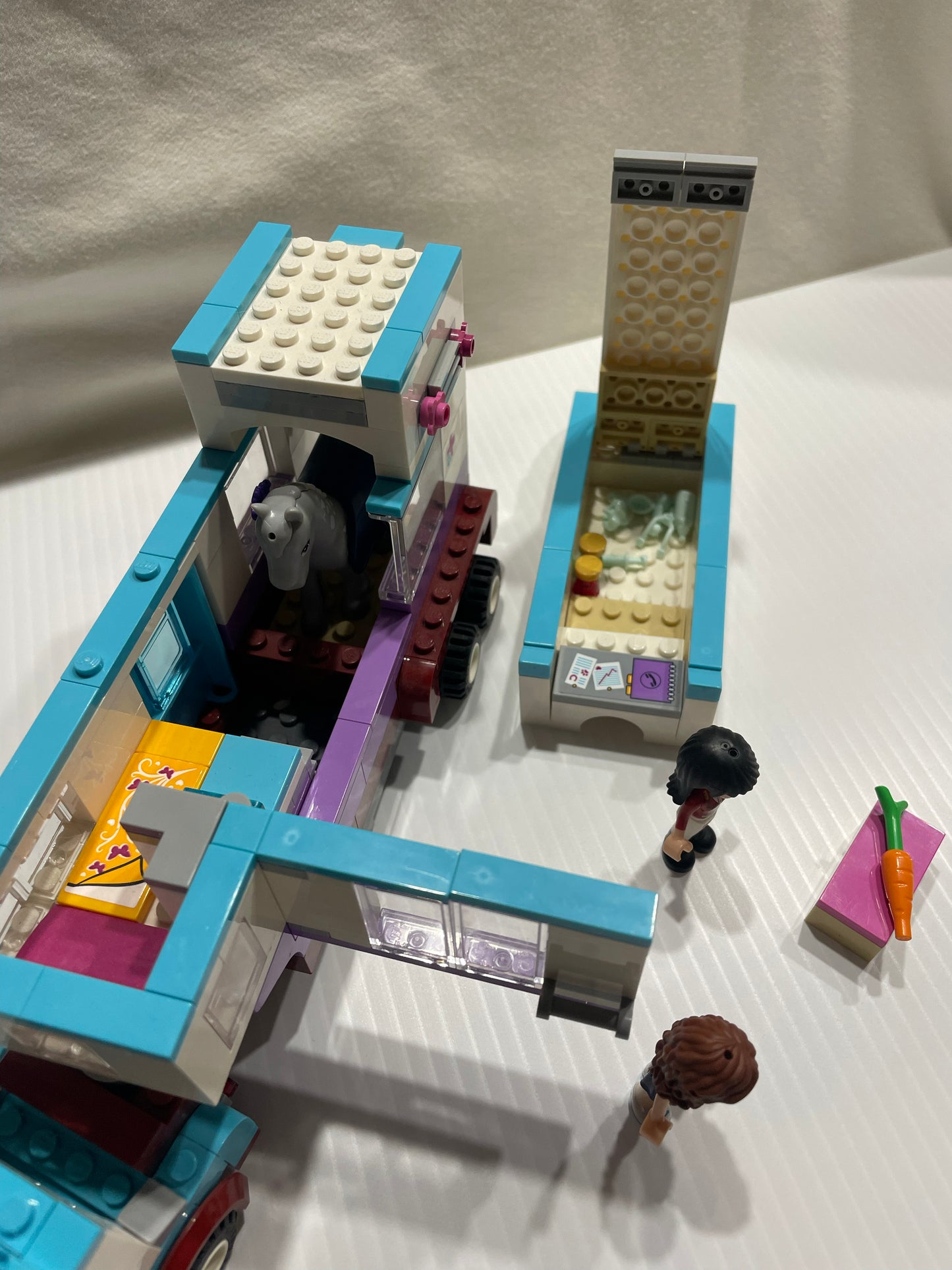 Horse Vet Trailer- 41125