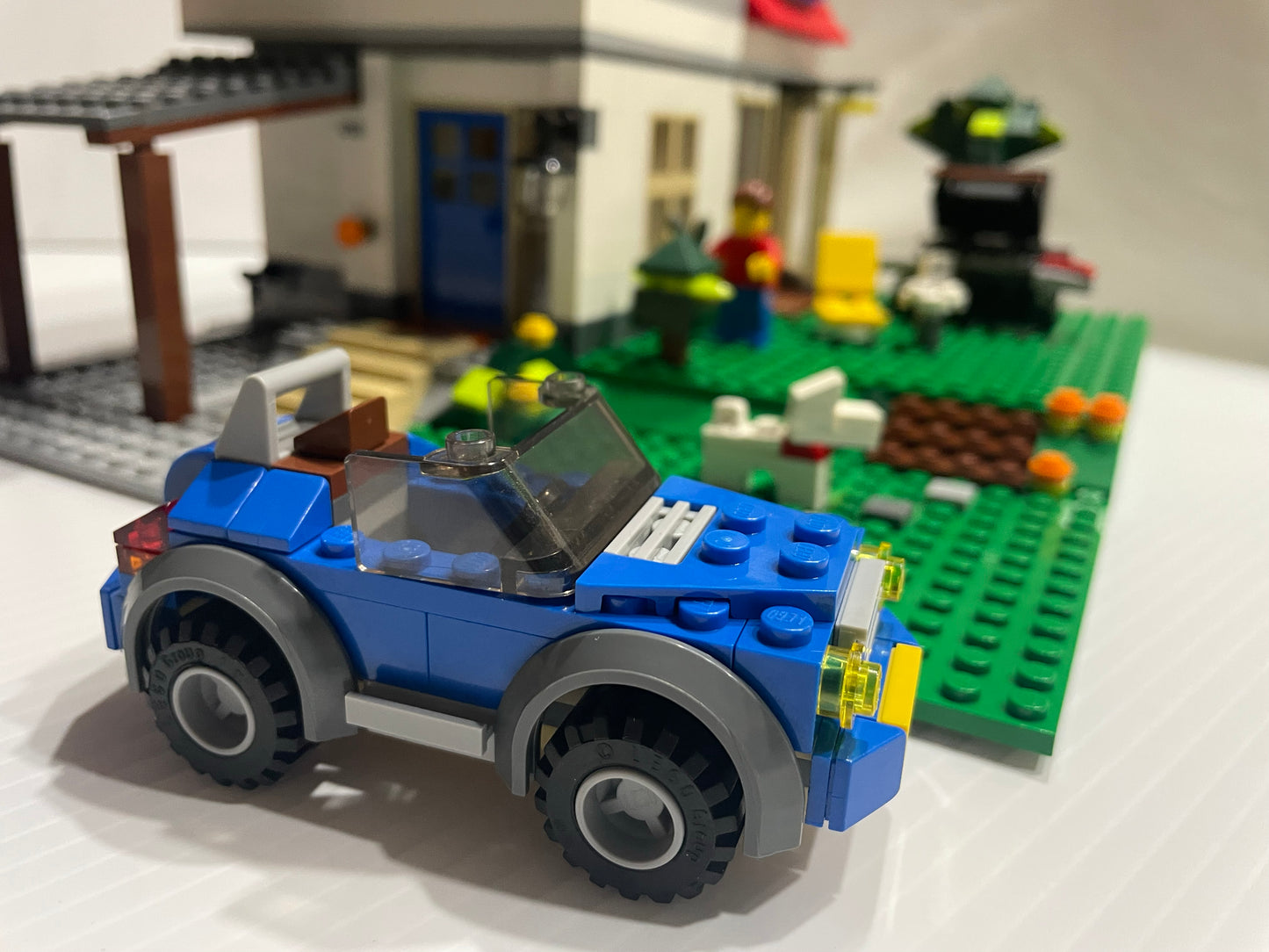 Hillside House- 5771