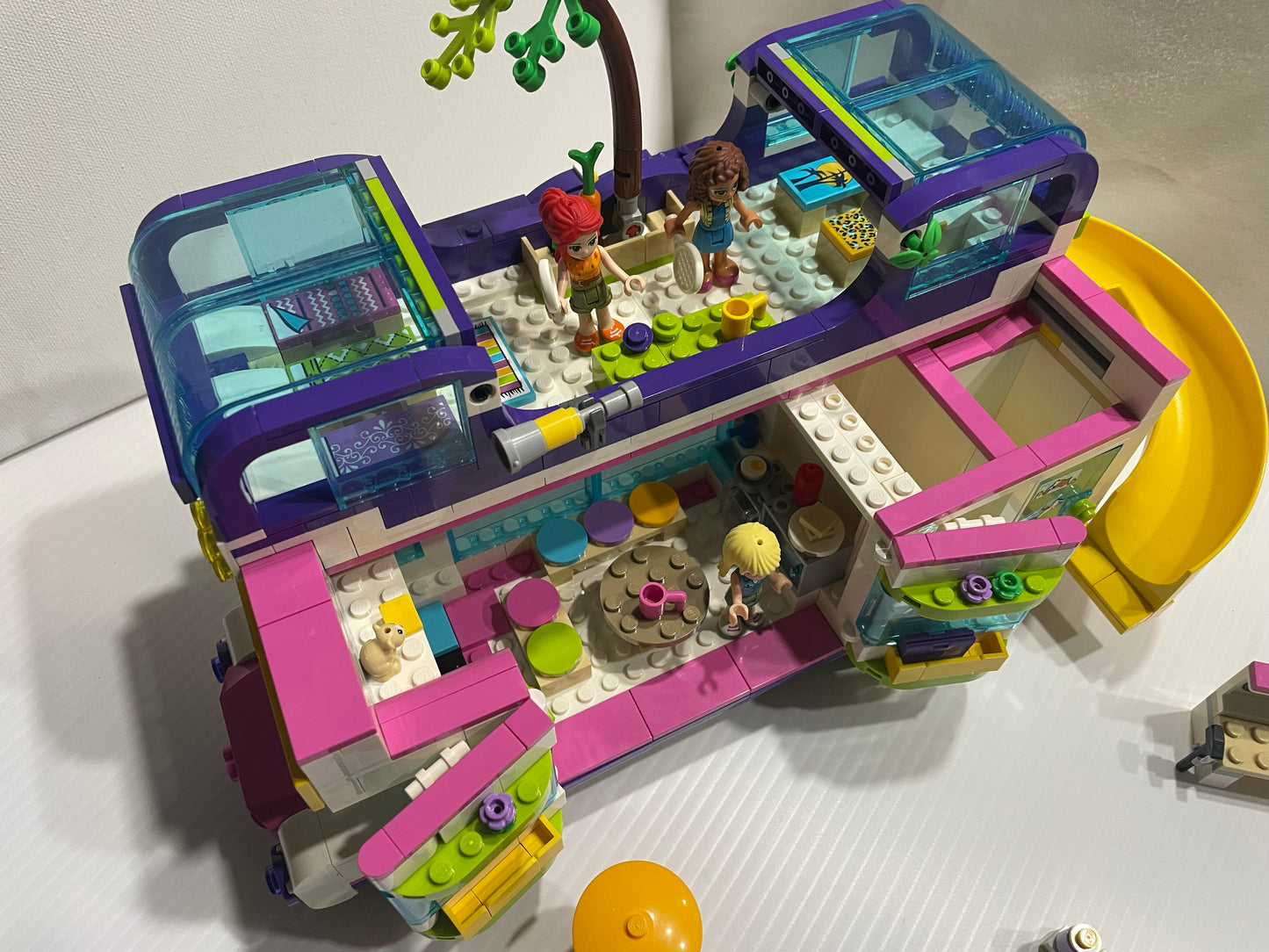 Friendship Bus- 41395