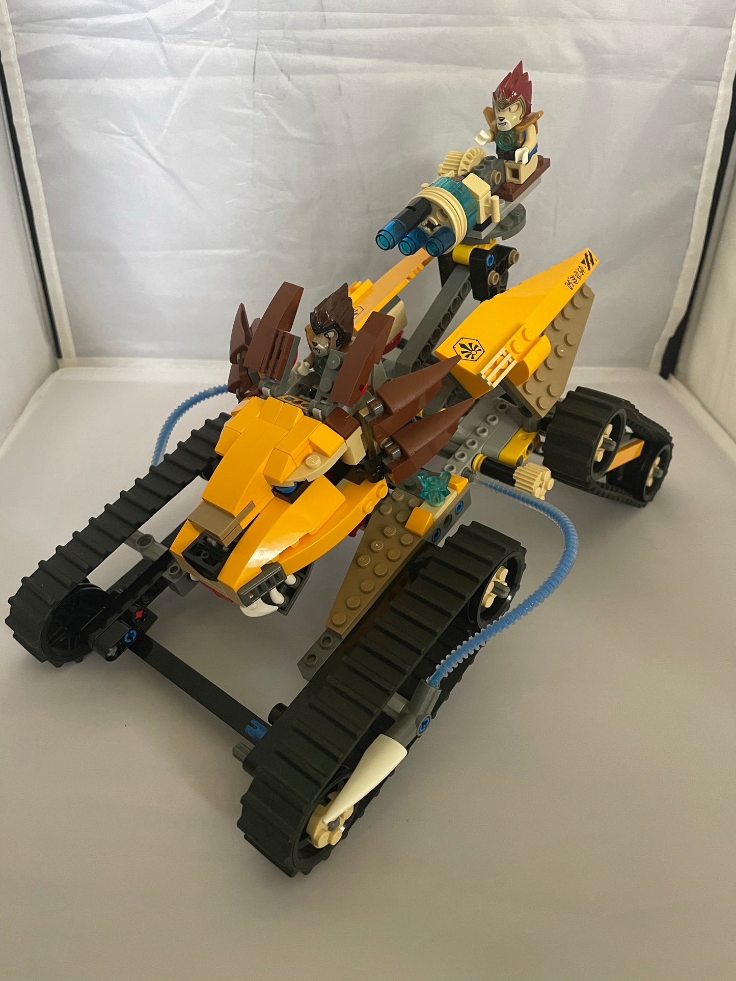 Chima- Lavals Royal Fighter- 70005