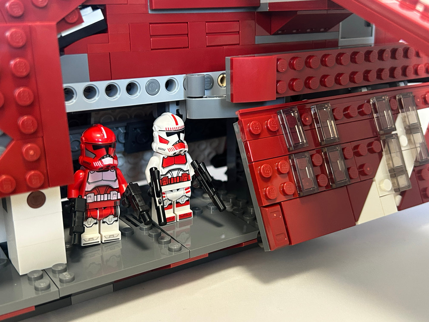 Corusant Guard Gun Ship- 75354