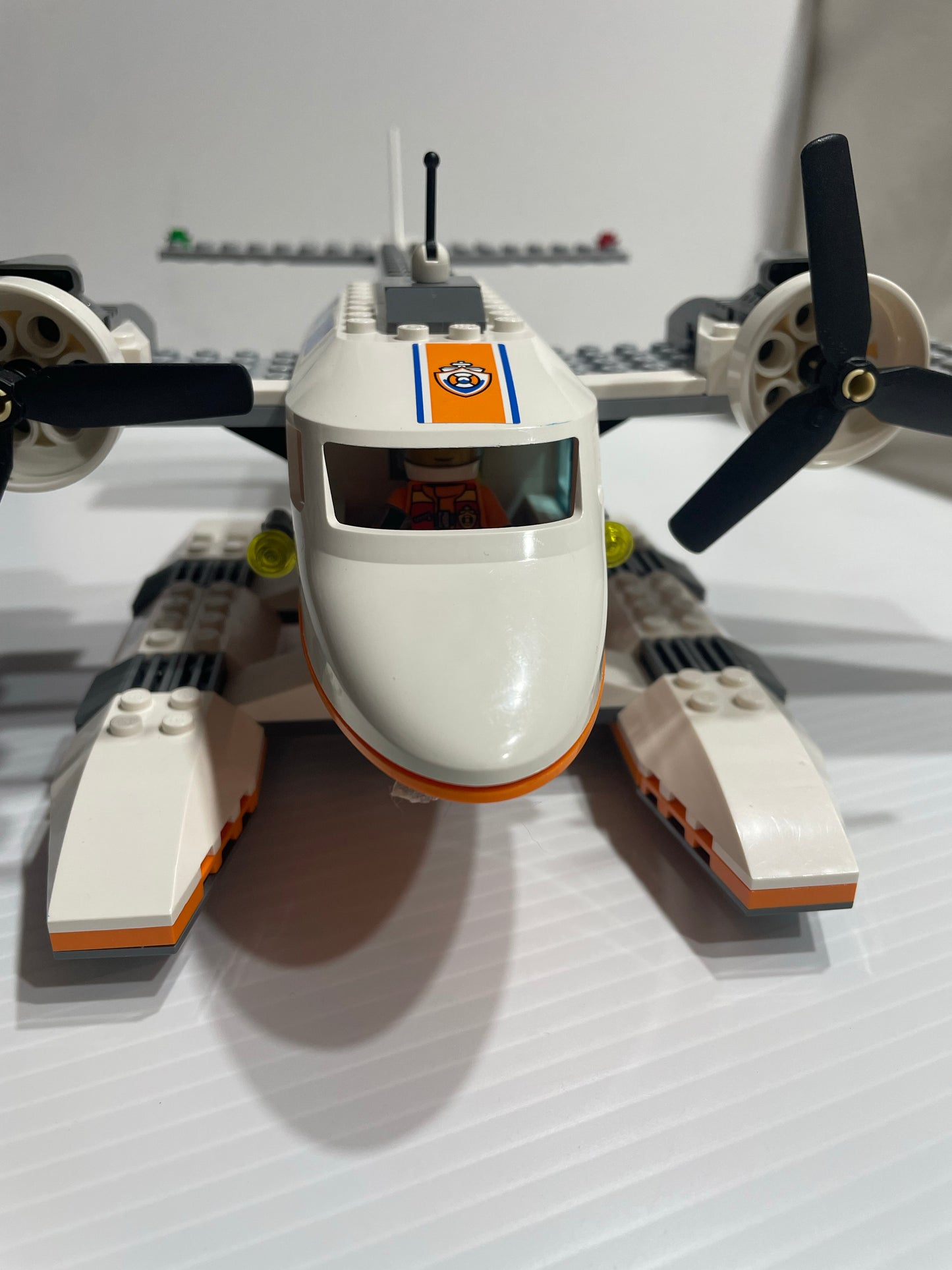 Coast Guard Plane- 60015