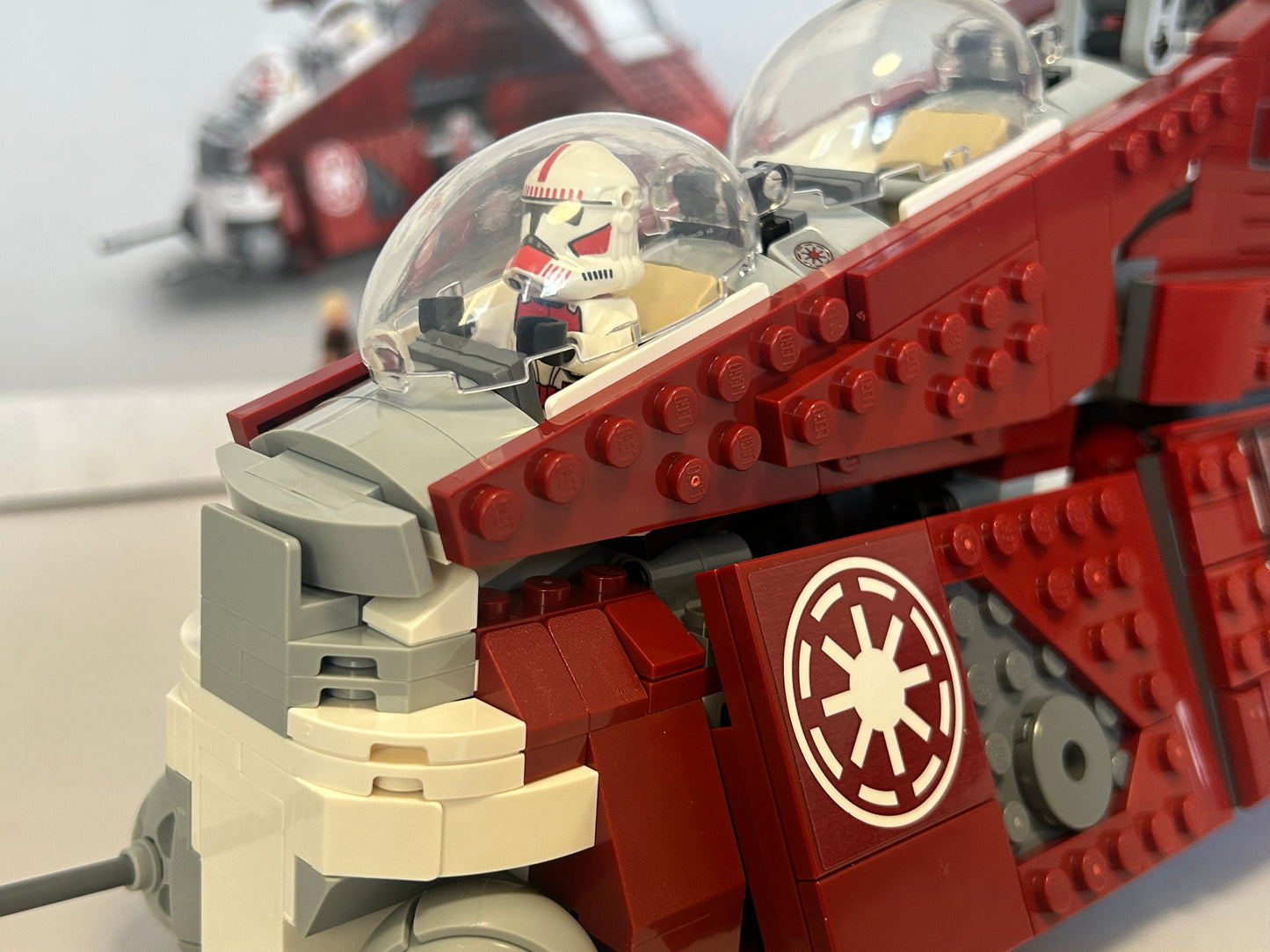 Corusant Guard Gun Ship- 75354