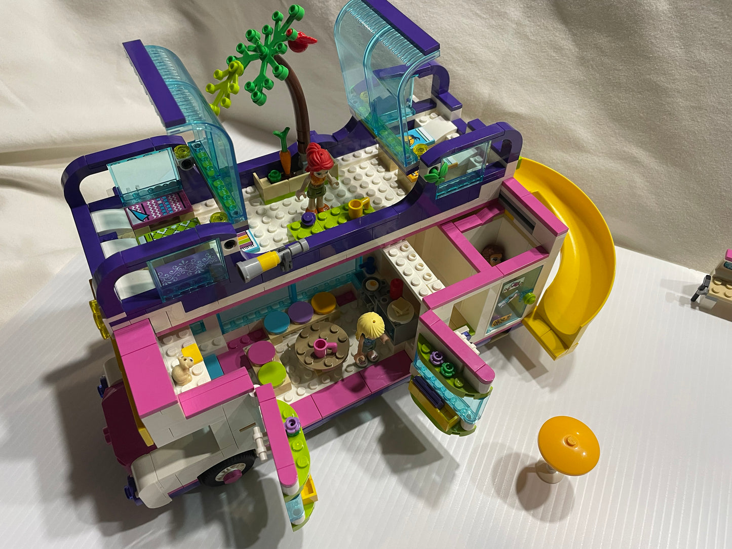 Friendship Bus- 41395