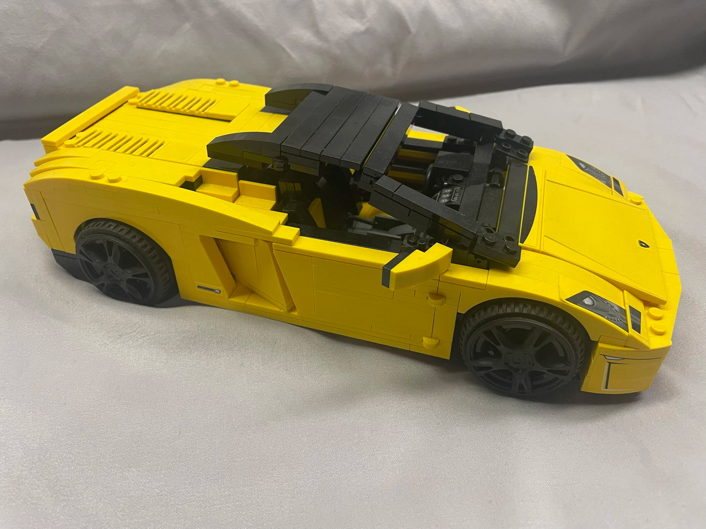 Lamborghini- 8169