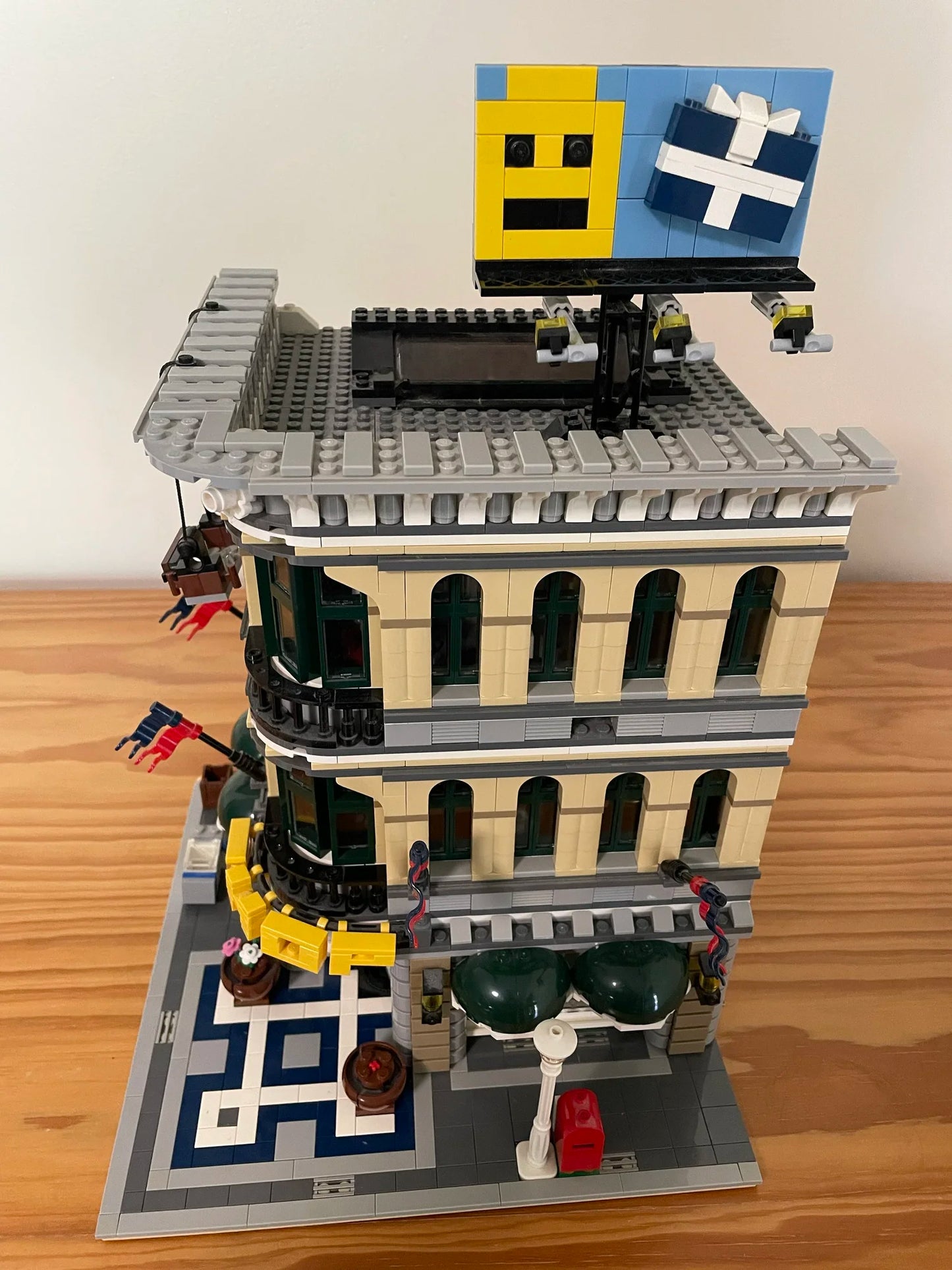 Grand Emporium- 10211