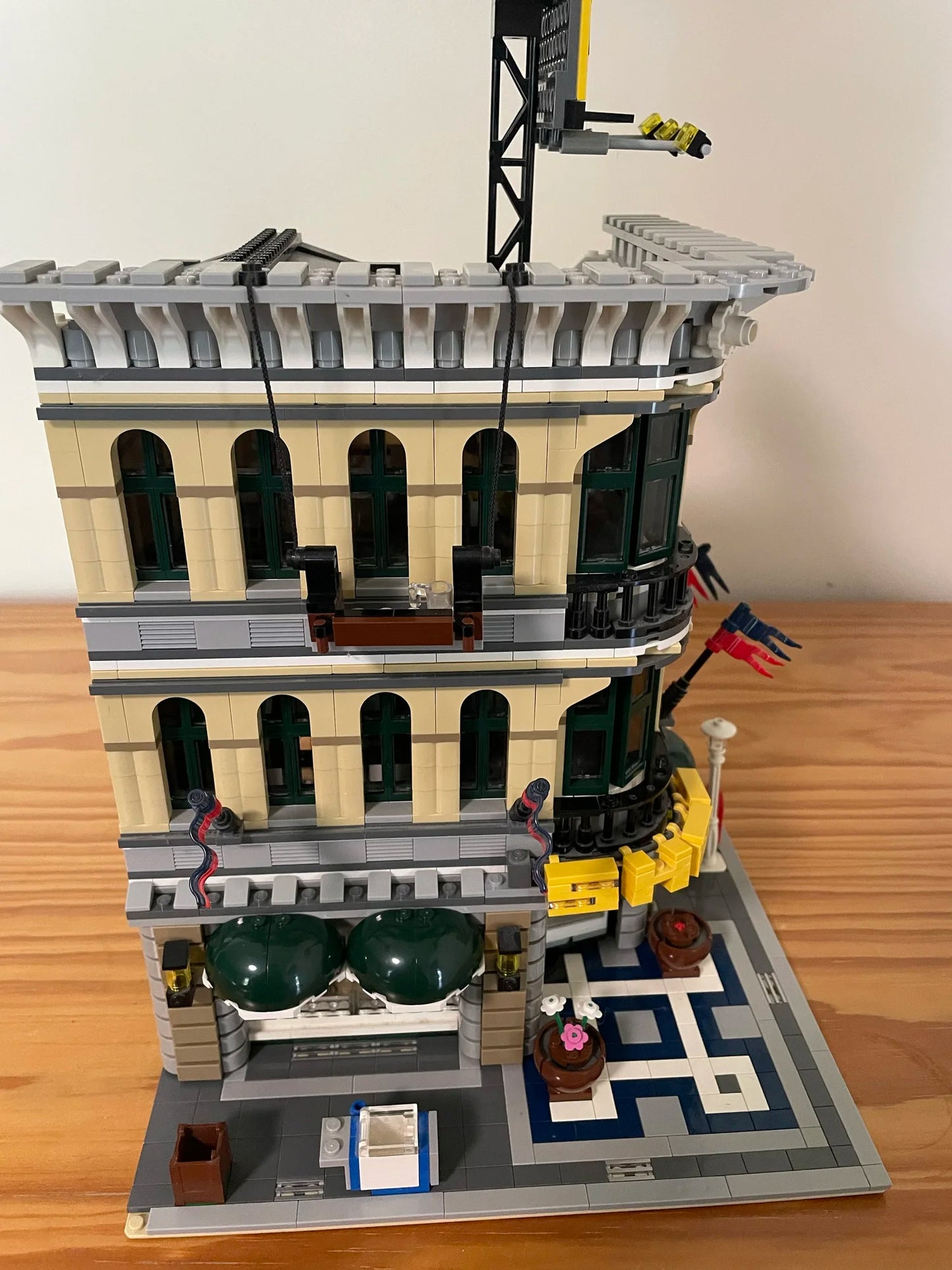 Grand Emporium- 10211