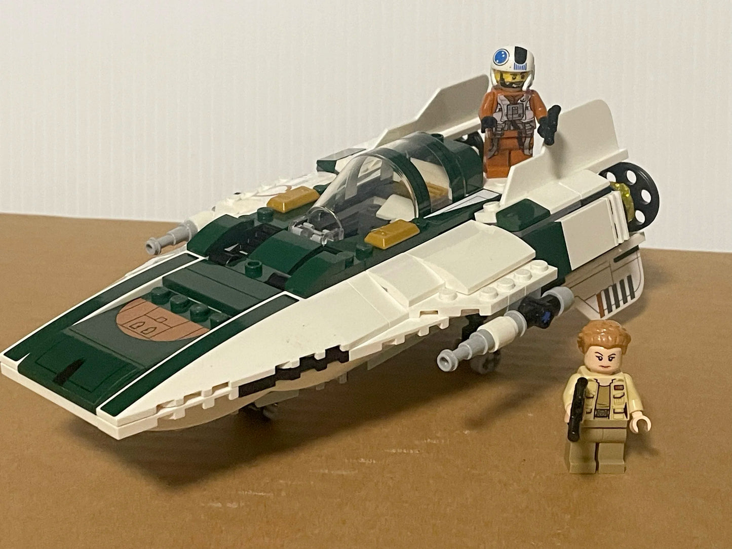 75248- Resistance A-Wing Starfighter