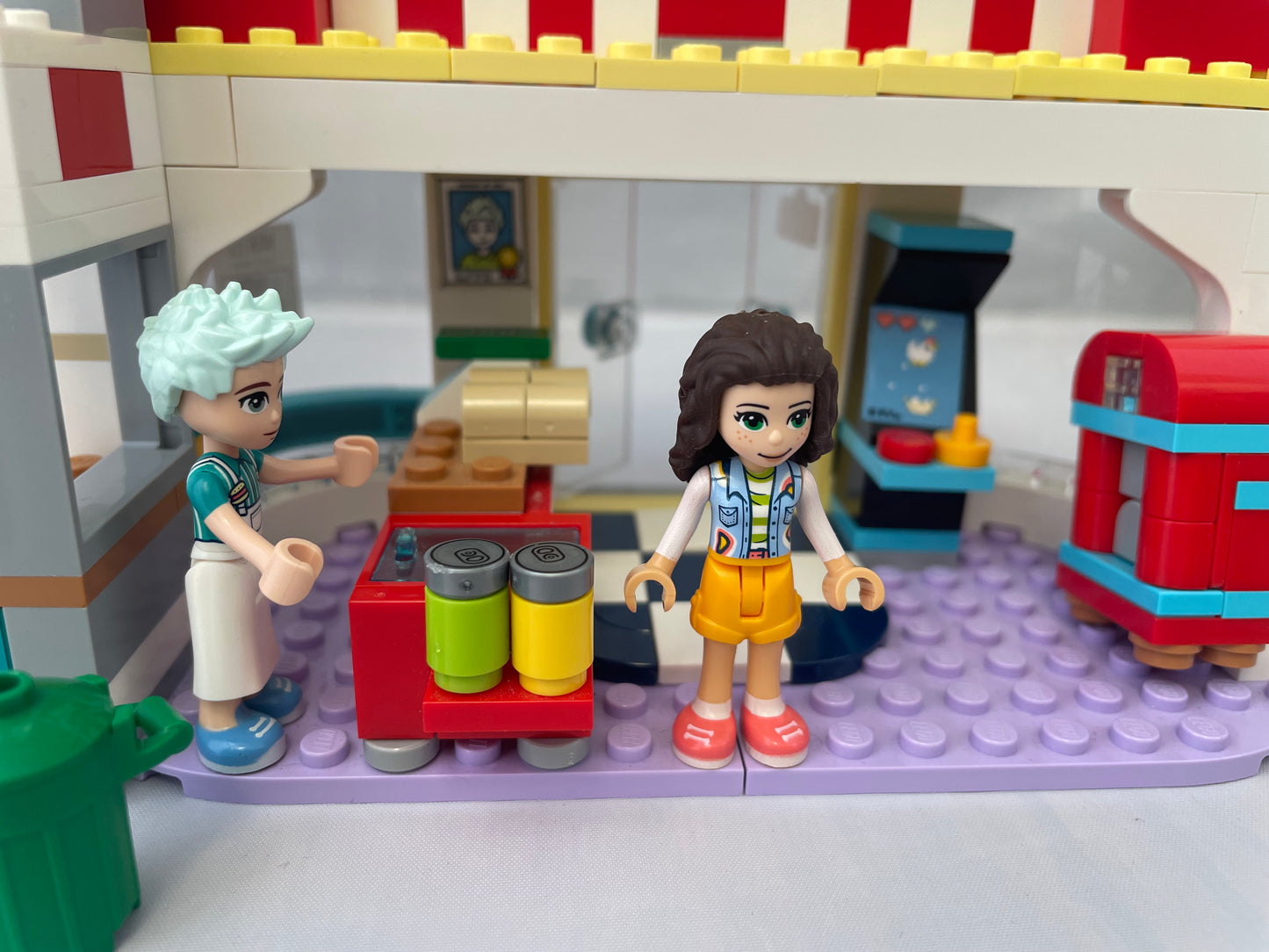 Downtown Diner- 41728